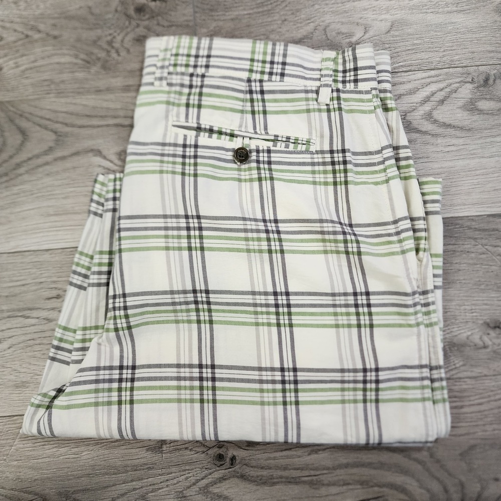 Banana Republic White Gray Green Plaid‎ Chino Flat Front Men's Shorts Size 38